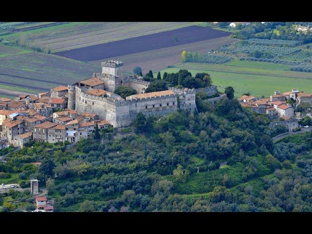 Юг Италии: Сермонета, древний город на вершине / Italy, Sermoneta: an ancient hilltop town