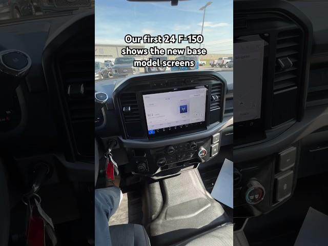 Ford made these screens STANDARD on the 2024 F-150! #trucks #automobile