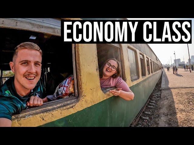 First Experience on Pakistan's LOWEST CLASS Train 