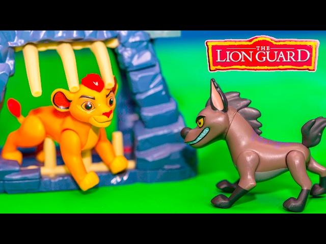 The Lion Guard Janja Hyena Hideout Toy Unboxing with Kion and Bunga