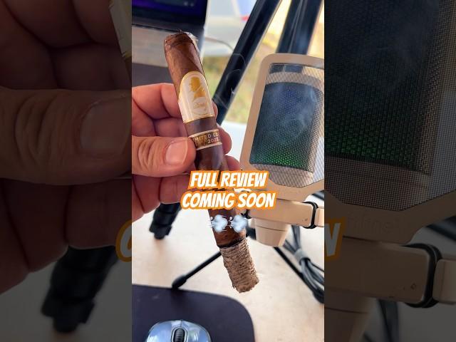 2025 Davidoff Winston Churchill #cigars #tobacco #viral #shorts #review #influencer #asmr #riot