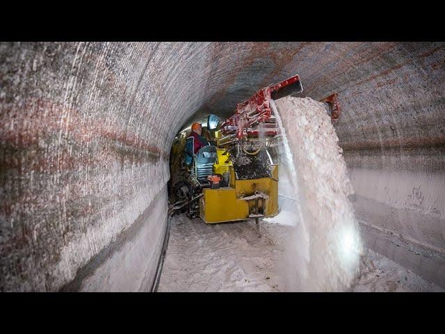 На Петриковском рудоуправлении ОАО «Беларуськалий» показали, как работает рудник