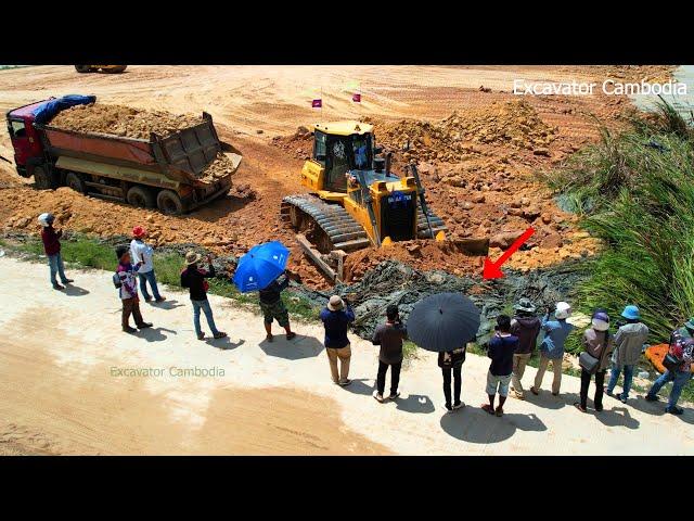 Incredible Complete Conner 100% By Bulldozer Moving Soil Into Under Mud And Dump Truck Pouring Soil