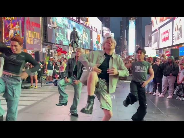 SB19 Busking New York - Time Square (Bazinga, Gento, Crimzone) P-Pop