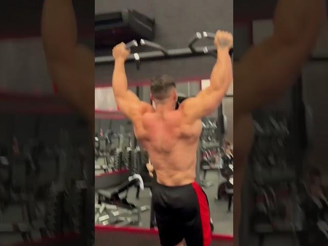 Ramon Dino Muscle-Ups  #mrolympia #gym #bodybuilding #ramondino #ramondinopro #muscleup #chrisheria