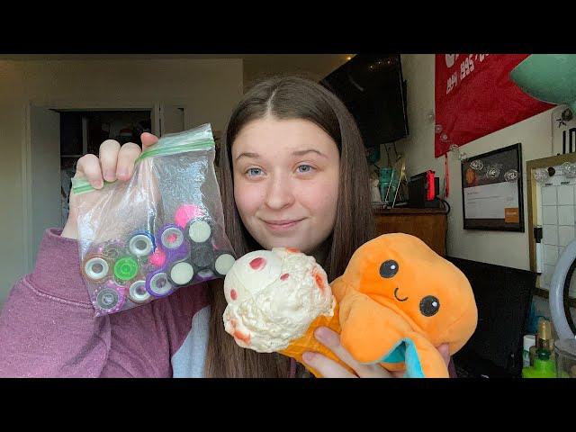 Tapping, scratching, and fidgeting with different keychains and fidget toys | ASMR