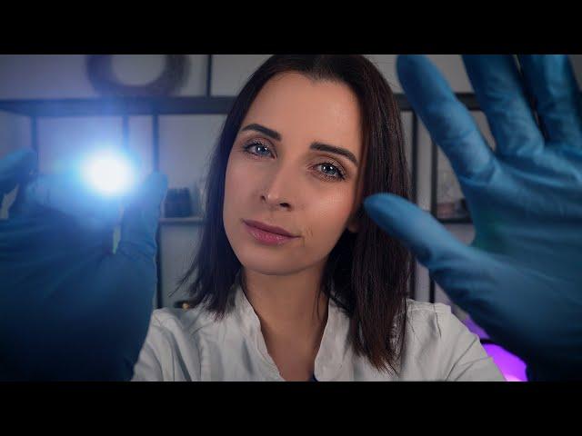 ASMR Deutsch Arzt Roleplay: Cranial Nerve Exam - aber alles ist falsch (Soft Spoken German ASMR)