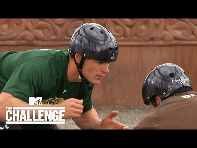 Landon vs. Brad in 'Back Off' Elimination | The Challenge: Duel II