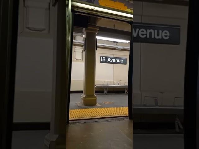 R46 N Train #5642 DoorChime