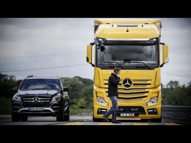 Mercedes-Benz Actros - Active Brake Assist 4 and Sideguard Assist (2016)