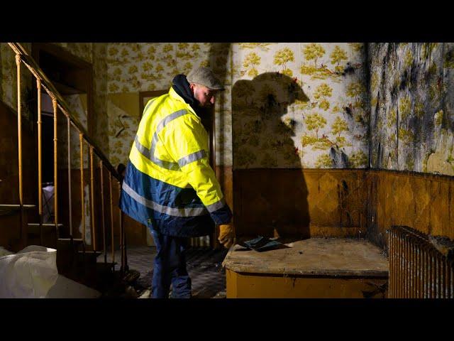 Cleaning The Servants' Quarters In This Abandoned Chateau