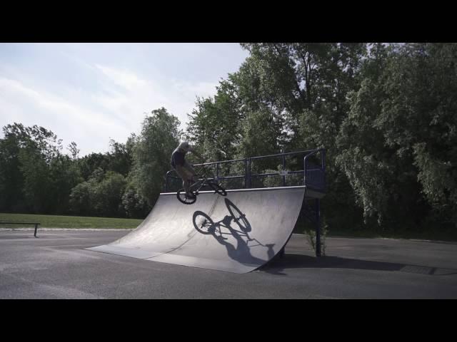 HOW TO AIR A QUARTER PIPE IN 3 EASY STEPS BMX