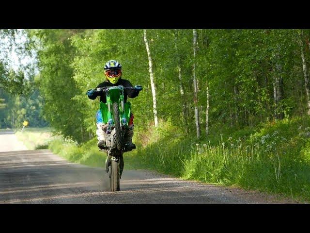 Kawasaki KX450F - First Power Wheelies (Raw Sounds)