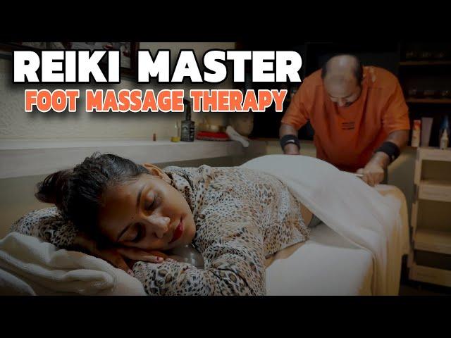 Reiki master Giving Foot massage to our female client,AsmrFoot reflexology really help her to relax