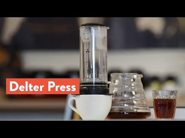 Making coffee with the Delter Press