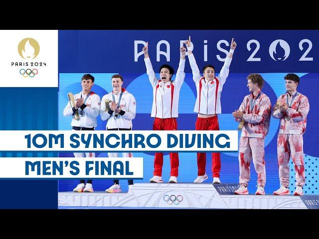  Lian Junjie and Yang Hao take gold in the men's 10m synchronised diving! 