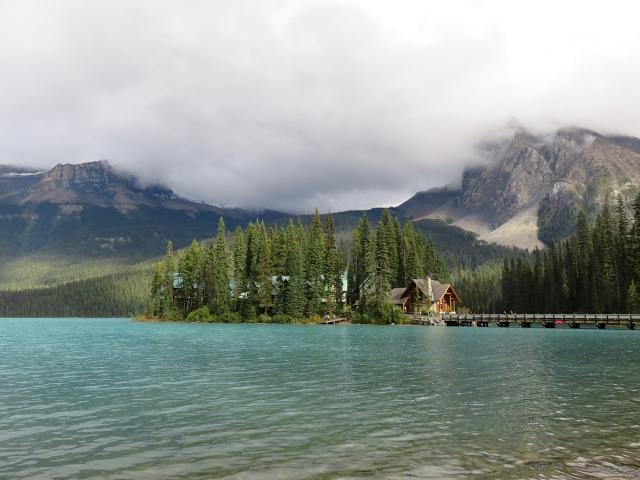 Emerald Lake Lodge (Canadian Rockies): review (could be much better)