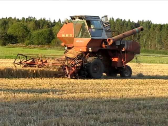 Combine harvester SK-5M Niva. Estonia, 20.08.2015