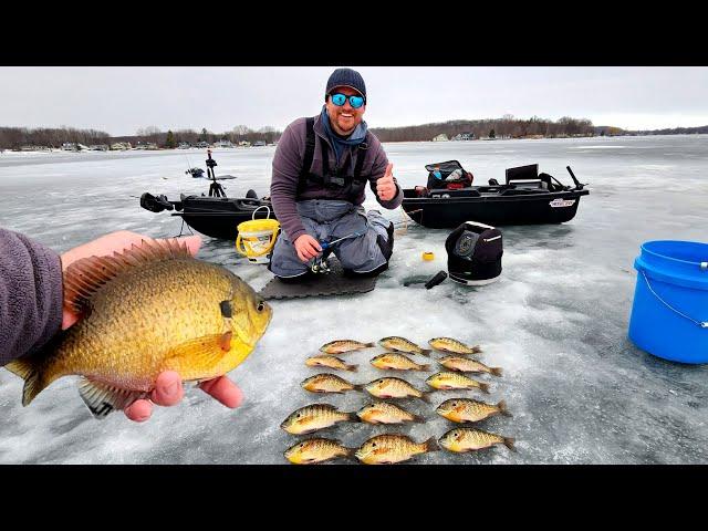 LOADED WITH GIANT BLUEGILL!!!...Icefishing Last ice