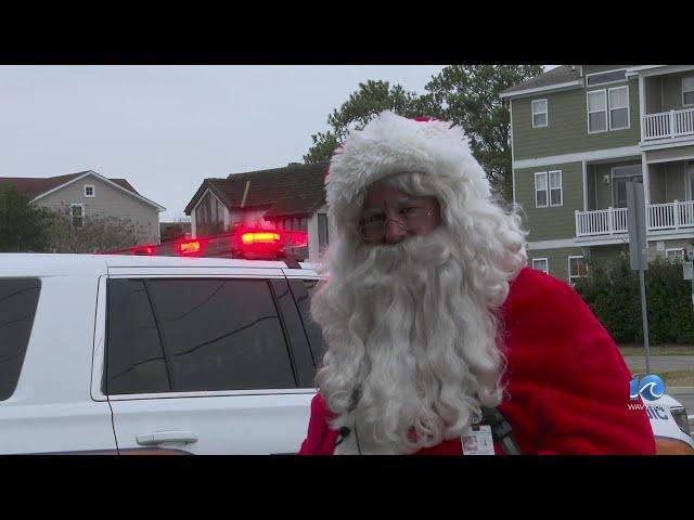 Santa talks to scared kids at emergencies