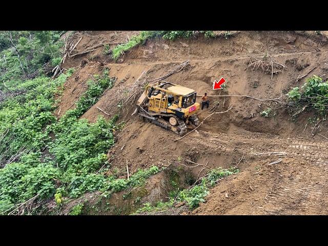 Almost! CAT D6R XL Bulldozer Cutting a Mountain Cliff and Almost Operator Stuck