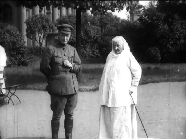 Брешко Брешковская беседует с Керенским  27 (14) августа 1917 г