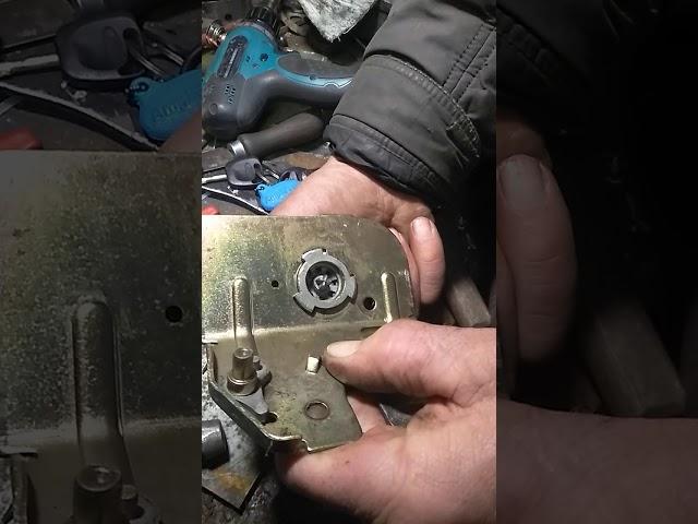 Снятие личинки с замка багажника форд фокус 1, хэтчбек