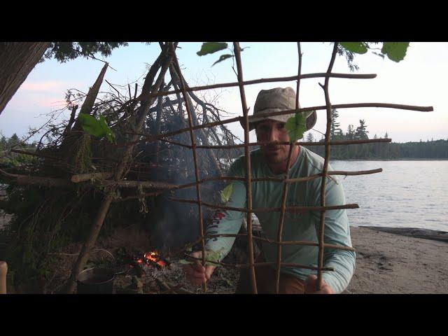 Building a PRIMITIVE smoker to smoke fish