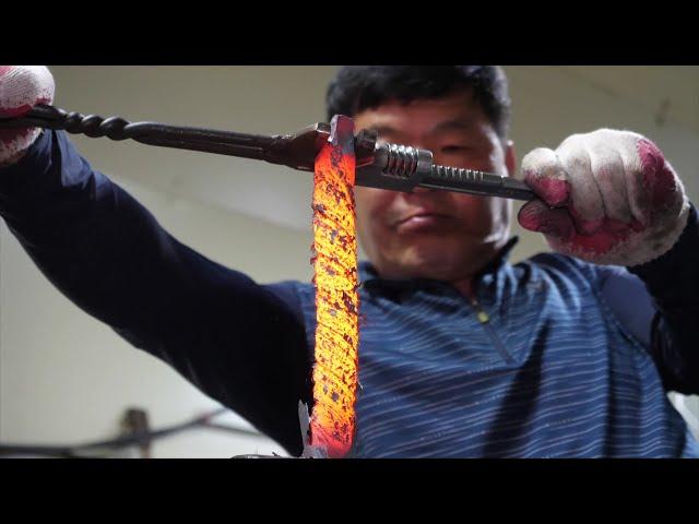 Korea's best handmade knife master. Knife making process