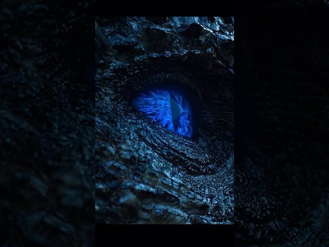 Night King turns Viserion into white walker ️