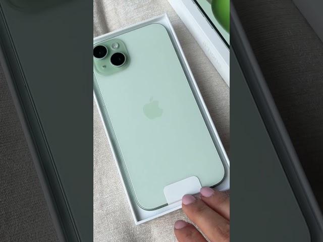 Unboxing iPhone 15 Plus Green 