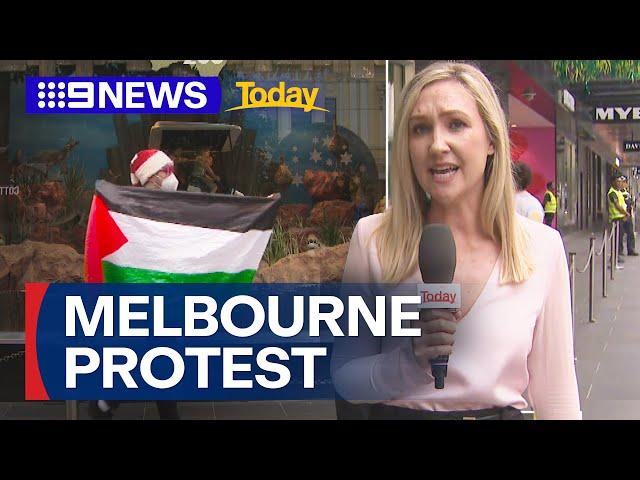 Protesters rallying outside Myer's Christmas windows despite cancelling plans | 9 News Australia