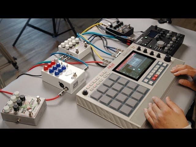 Standalone Mixing In The MPC LIVE Using Guitar Pedals