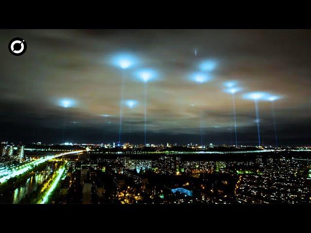 Unbelievable: So many UFO Sightings Caught on Camera | Proof of Aliens