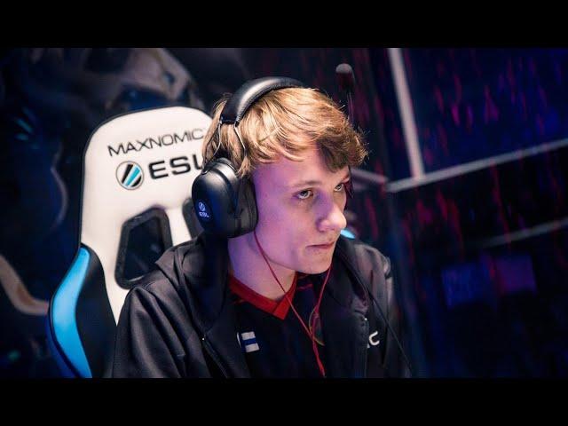 SERRAL vs RAYNOR 1/2 HomeStoryCup 24 | ZERG в StarCraft 2