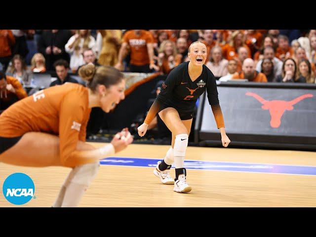 Texas goes on 11-0 run in the 2023 NCAA volleyball championship 