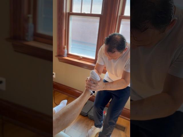 Ankle and toe adjustments make popping noises  #chiropractic #asmr #shorts
