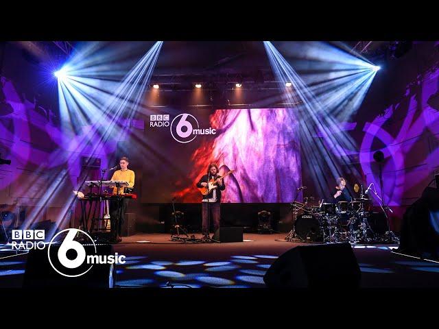 Alt-J - Breezeblocks (Live for 6 Music)