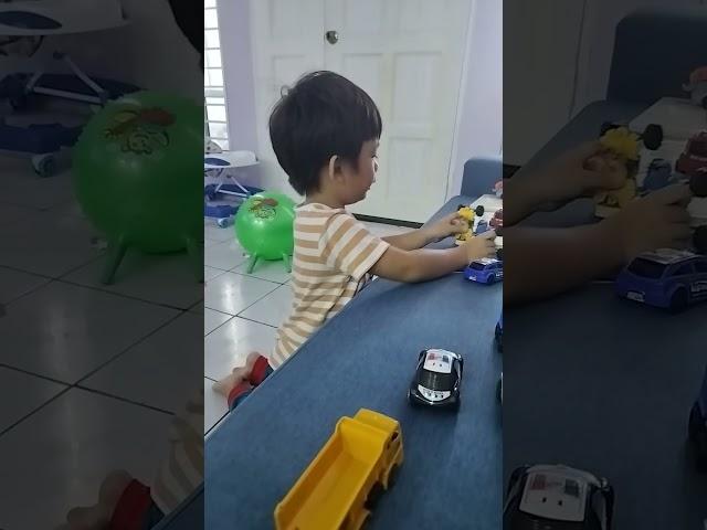 firas dan mainan