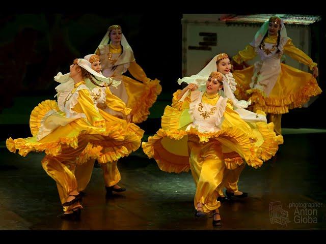 FOLK БЕЗ ГРАНИЦ, анс. Солнцецвет, Птички. FOLK WITHOUT BORDERS, ens. Sunflower, Birds