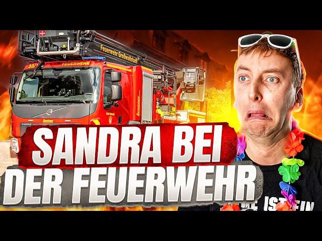 Sandra bei der Feuerwehr | Freshtorge