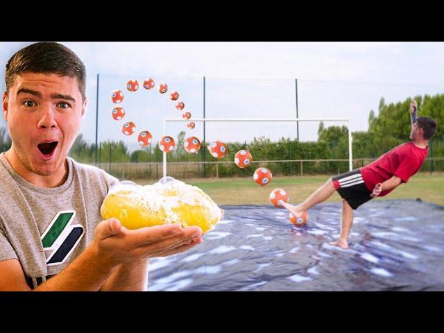 JOUER AU FOOT SUR UN SOL GLISSANT !! (Slip "N" Slide Challenge)