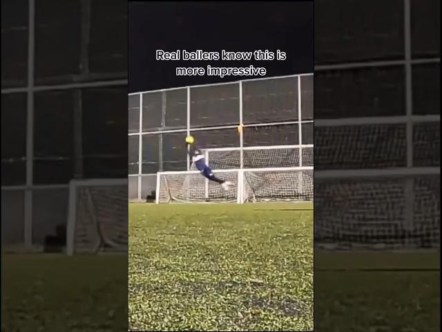 There are levels to this #safehands #whatasave #gksave #gktraining #goalkeepertraining #goalkeeper