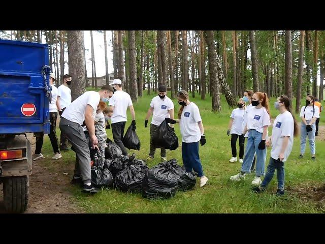 Активисты в маленьком городе. Волонтеры России