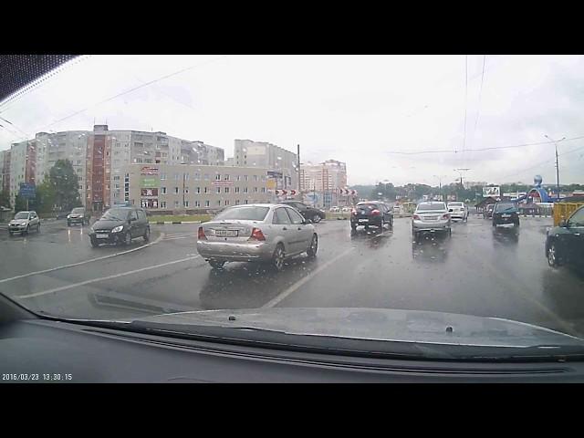 Смешное ДТП двух автоледей на кольце в Брянске 7.08.2017