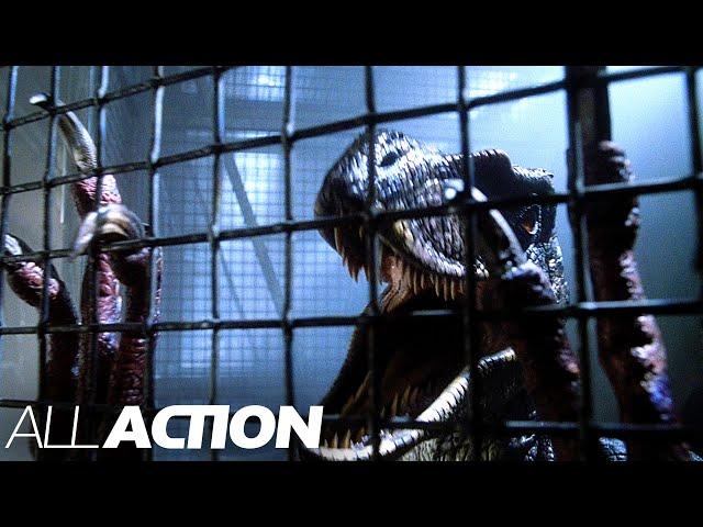 Caught in a Velociraptor Trap  | Jurassic Park 3 | All Action