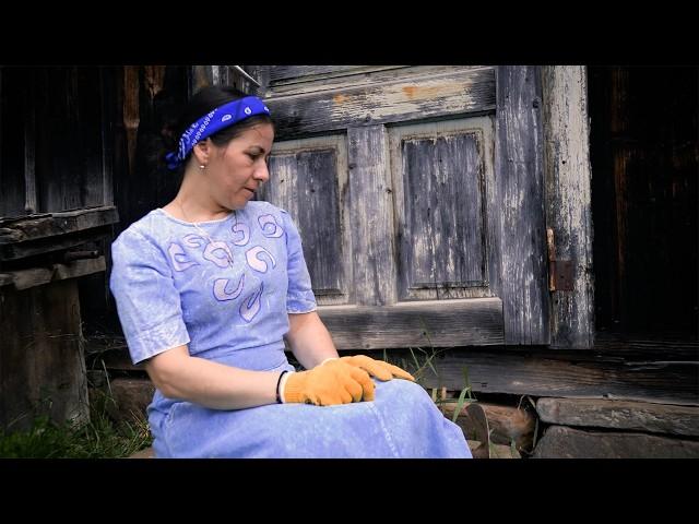 A WOMAN LIVES ALONE IN THE MOUNTAINS! Cooking lunch