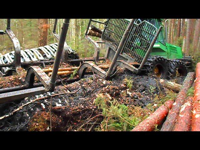 John Deere 1110D stuck in mud, extreme mud conditions