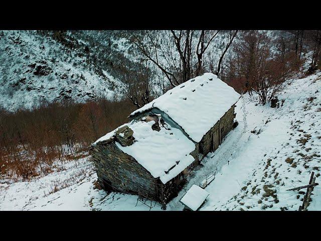 EP 64 | Snow Cabin Life, Making Rustic Wood Furniture, DIY Solar Battery Storage