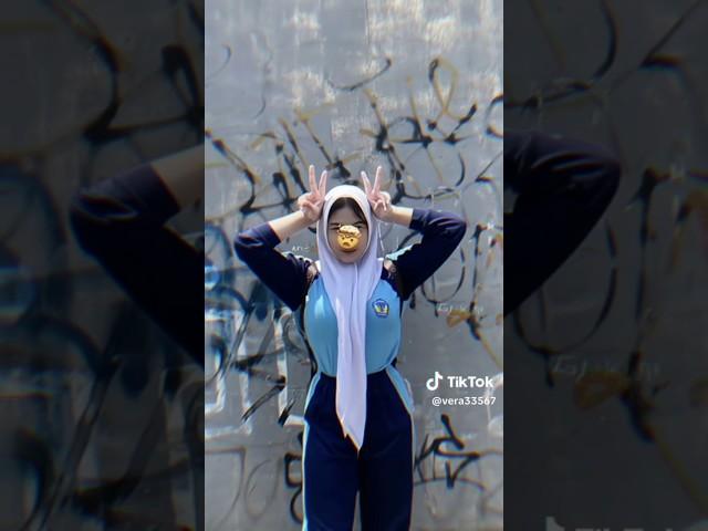 TIKTOK JILBAB ESEMPEH GUNUNG GEDE